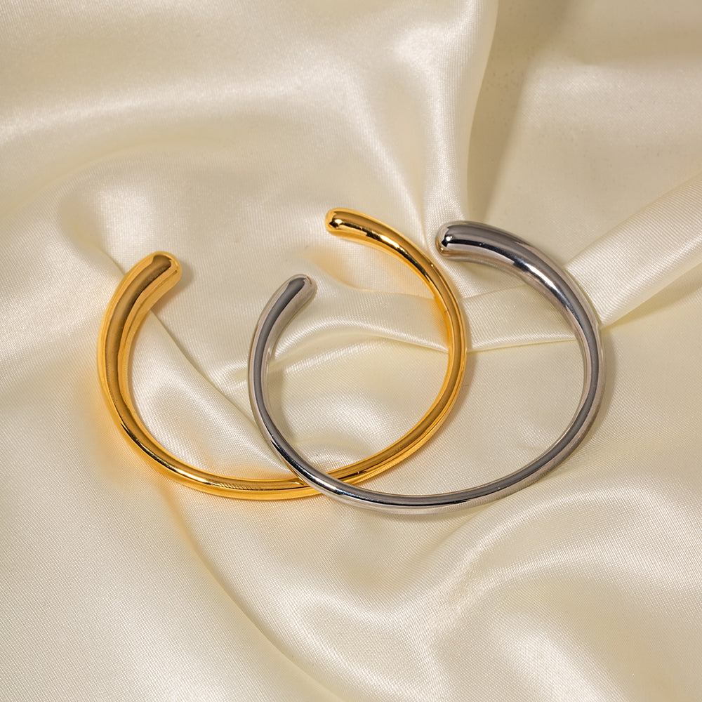 Solid Cuff