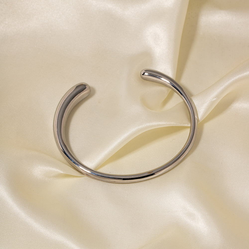 Solid Cuff