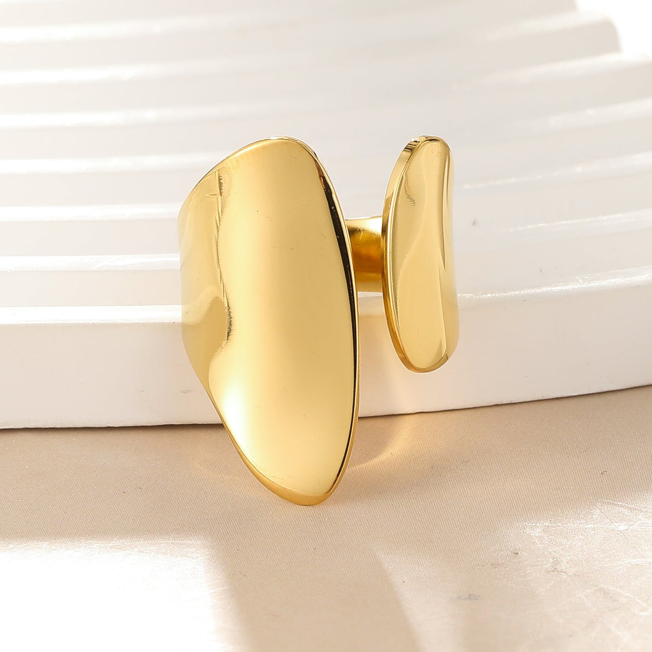 Savvi Ring