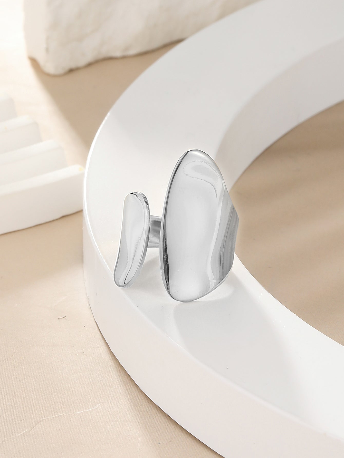 Savvi Ring