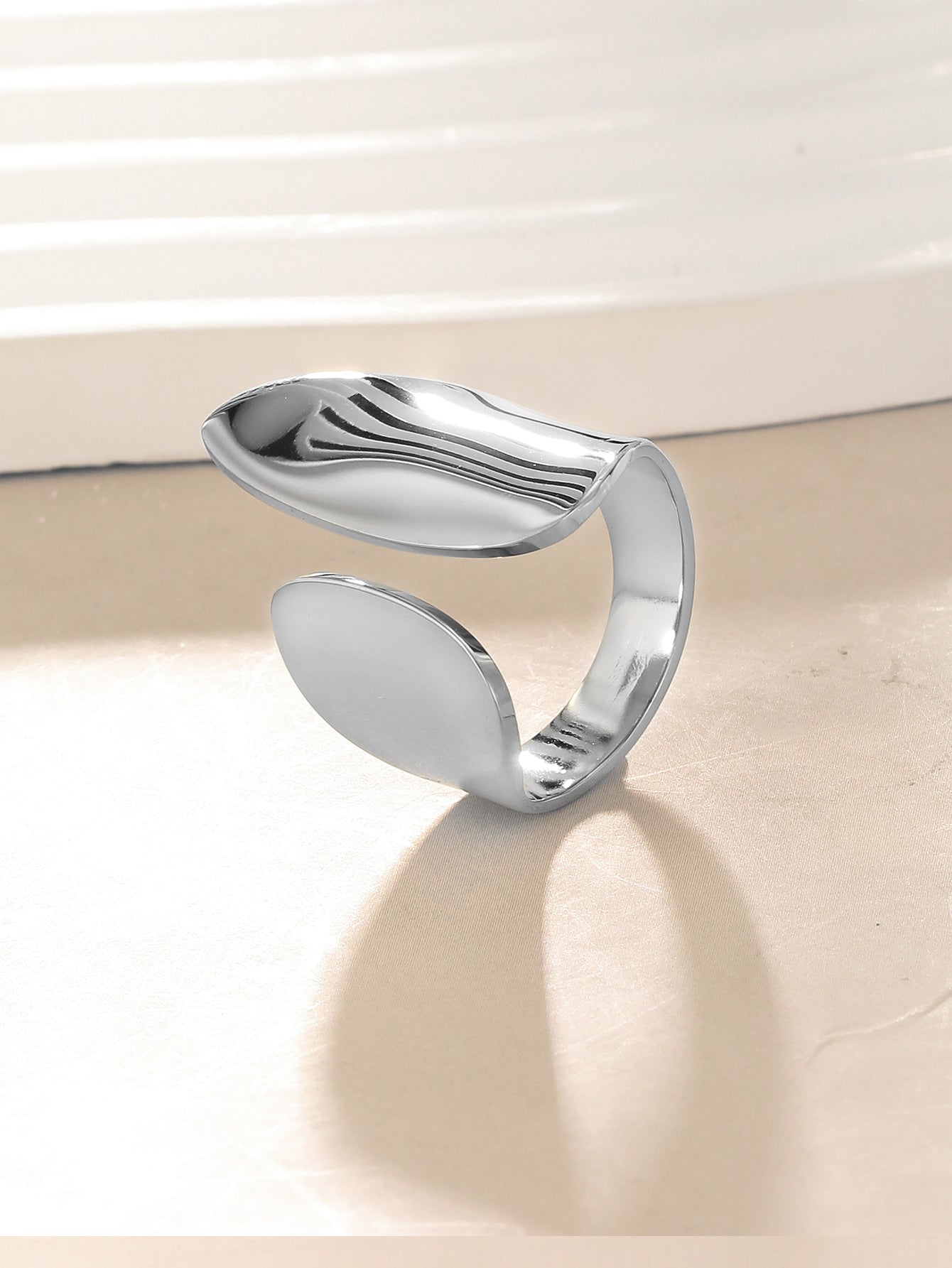 Savvi Ring