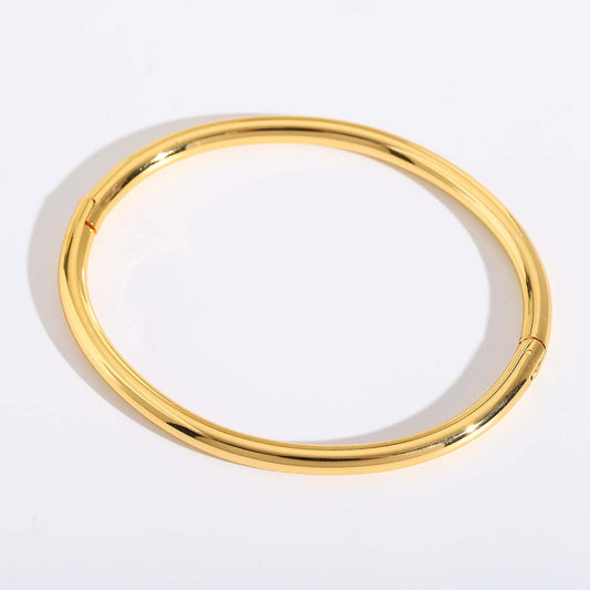 Sleek Bangles