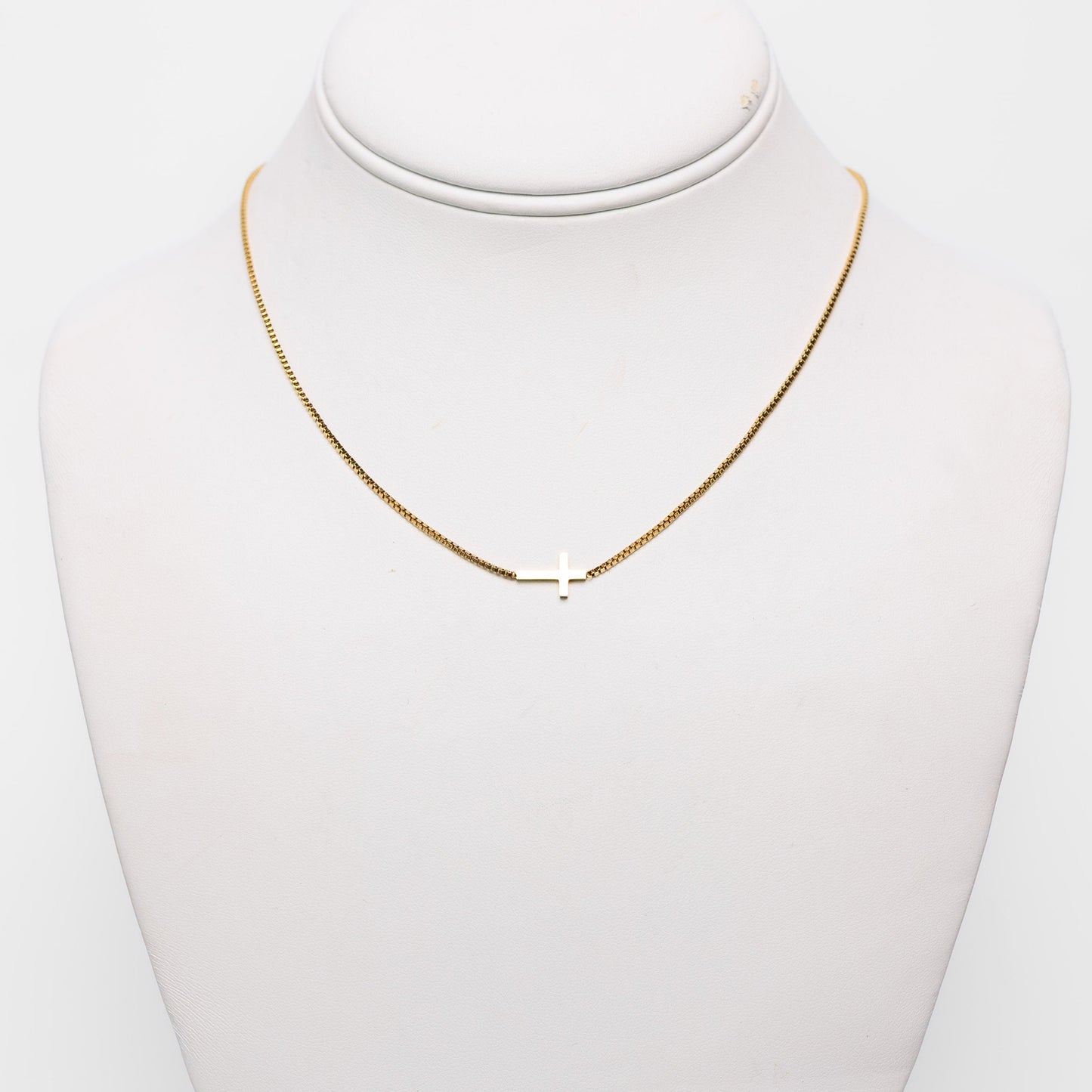 Dainty Cross