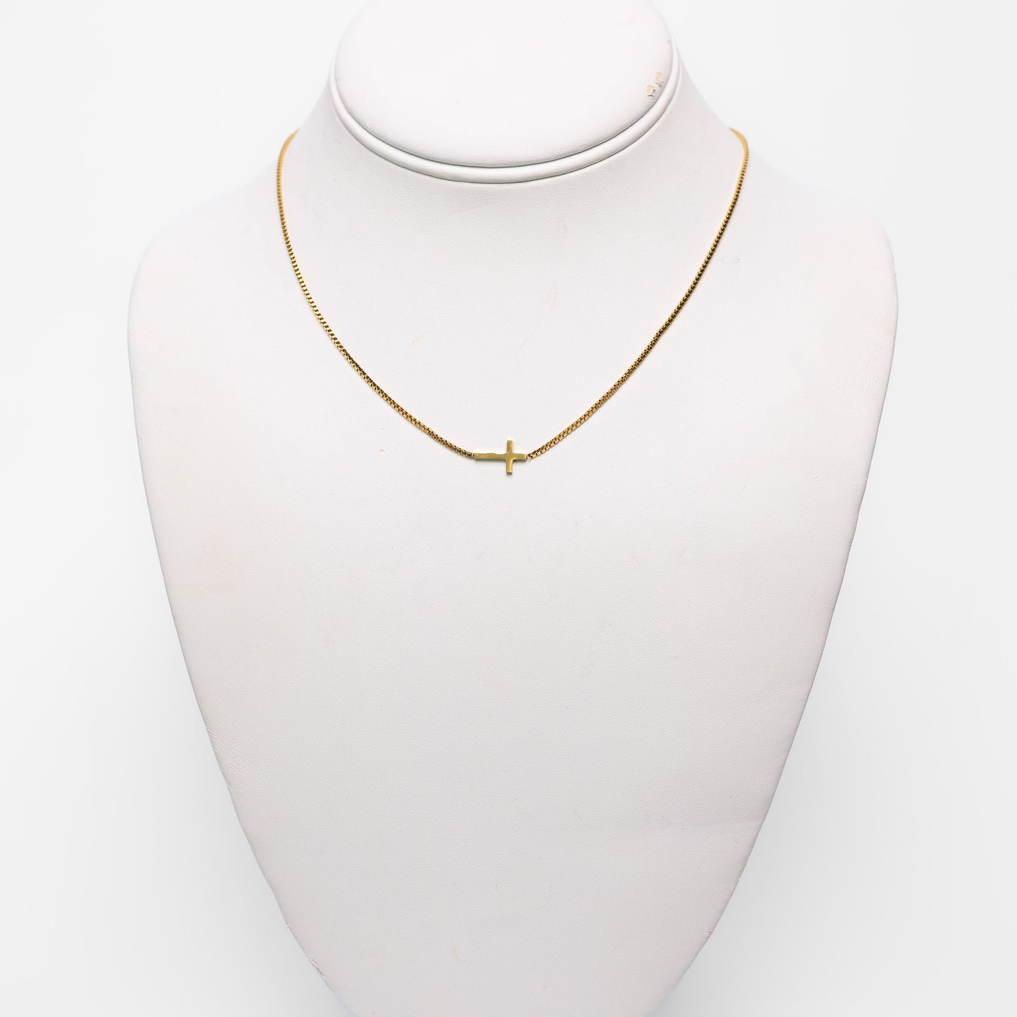 Dainty Cross