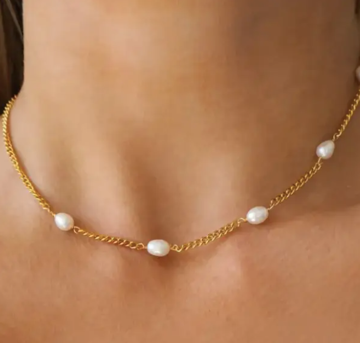 Emmet Pearl Necklace