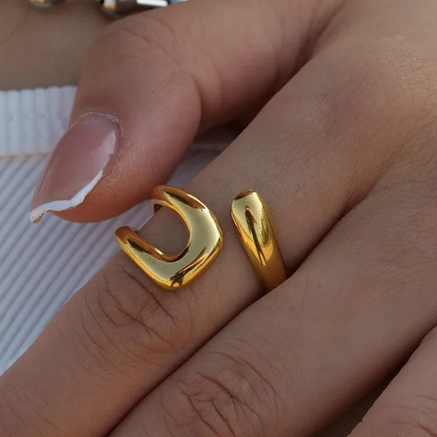 Wrap around ring